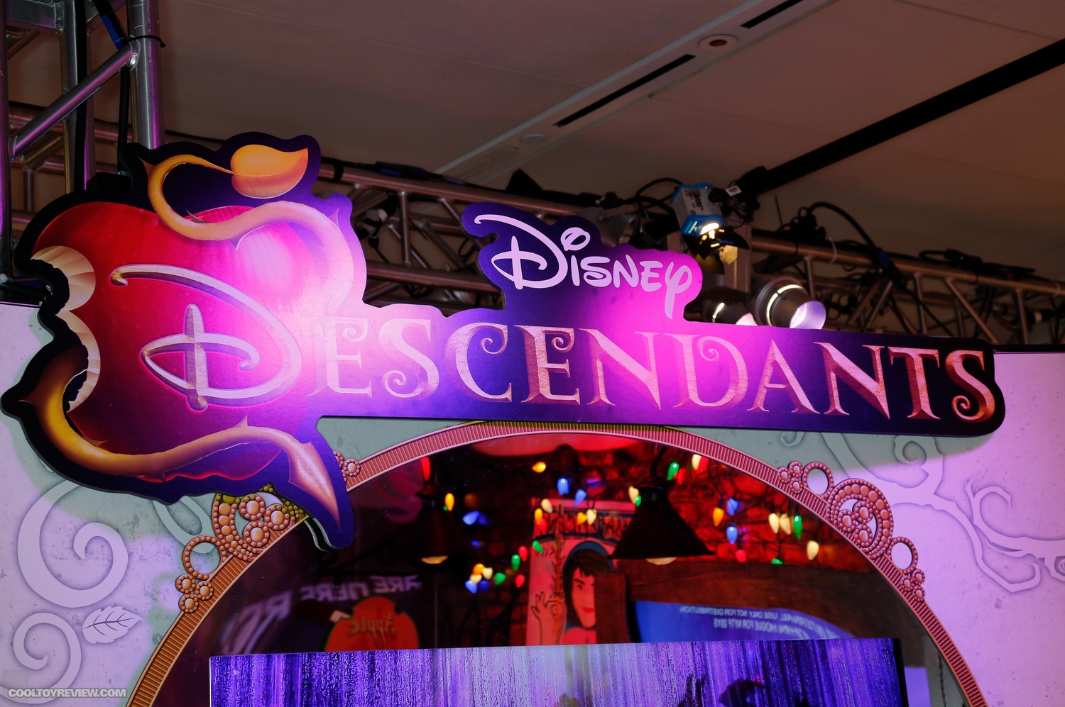 2015-Toy-Fair-Hasbro-Disney-Descendants-Friendship-Games-001.jpg