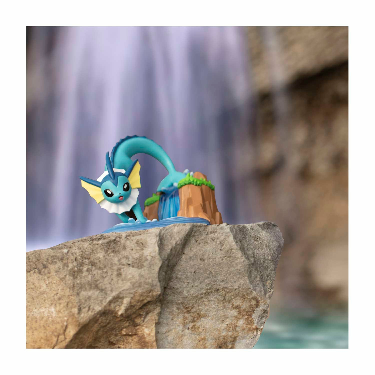 Vaporeon_Figure_An_Afternoon_with_Eevee_Friends_Lifestyle_Image.jpg
