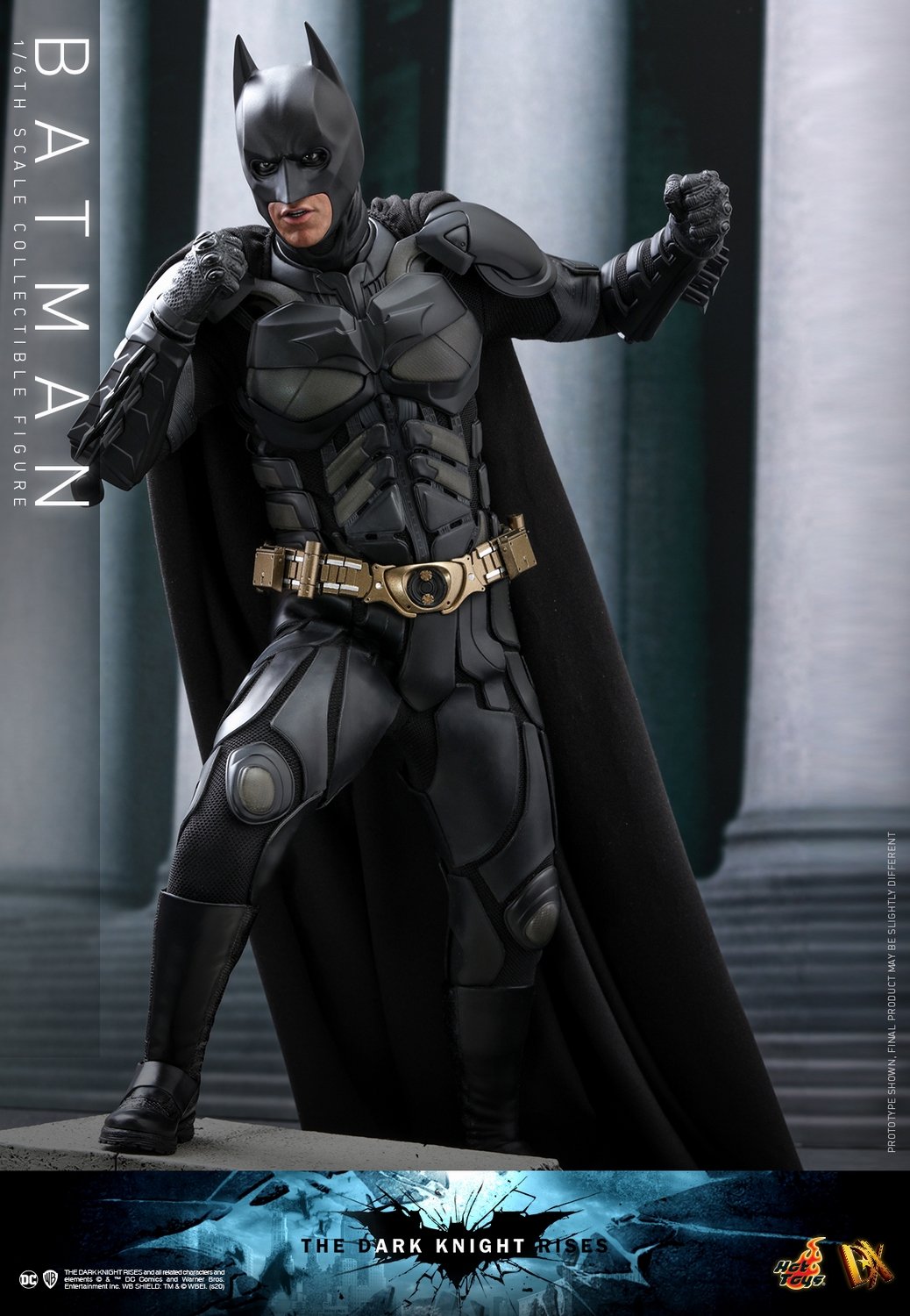 Hot Toys - TDKR - Batman collectible figure_PR02.jpg