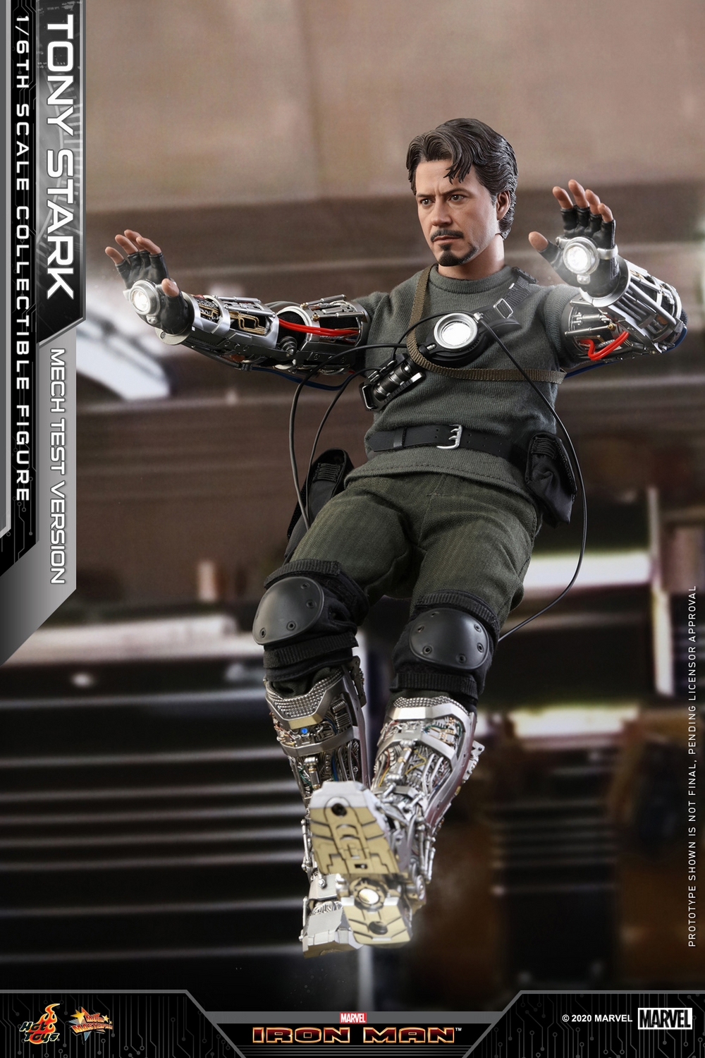 Hot Toys - IM - Tony Stark (Mech Test Version) collectible figure_PR4.jpg