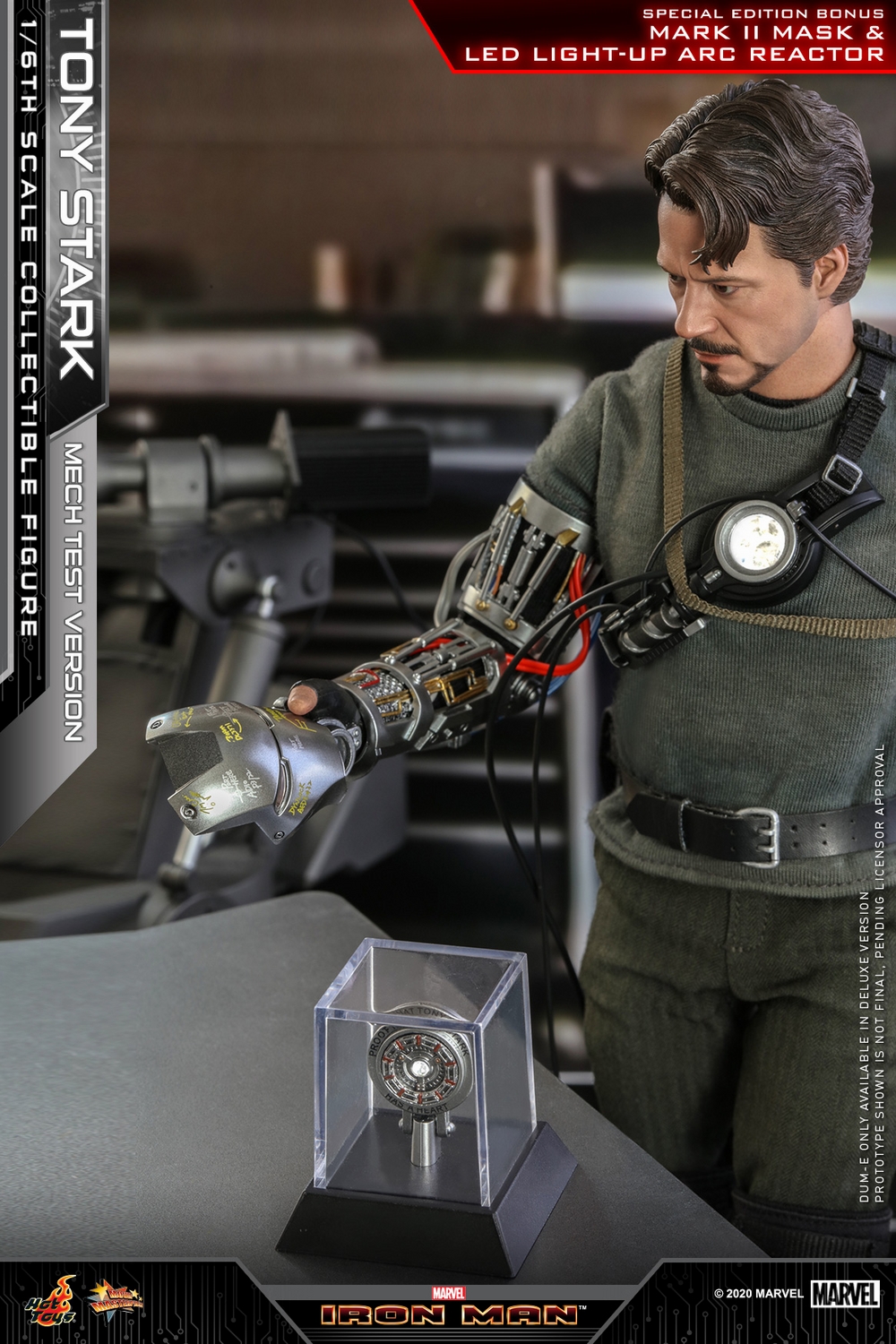 Hot Toys - IM - Tony Stark (Mech Test Version) collectible figure_PR5.jpg