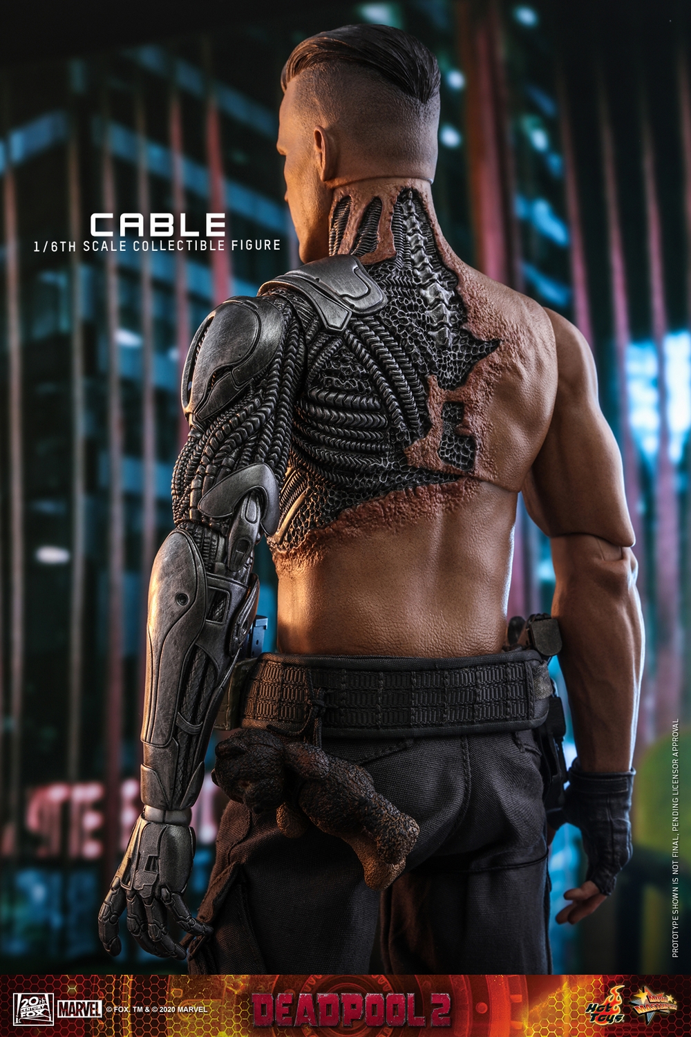 Hot Toys - Deadpool 2 - Cable collectible figure_PR11.jpg