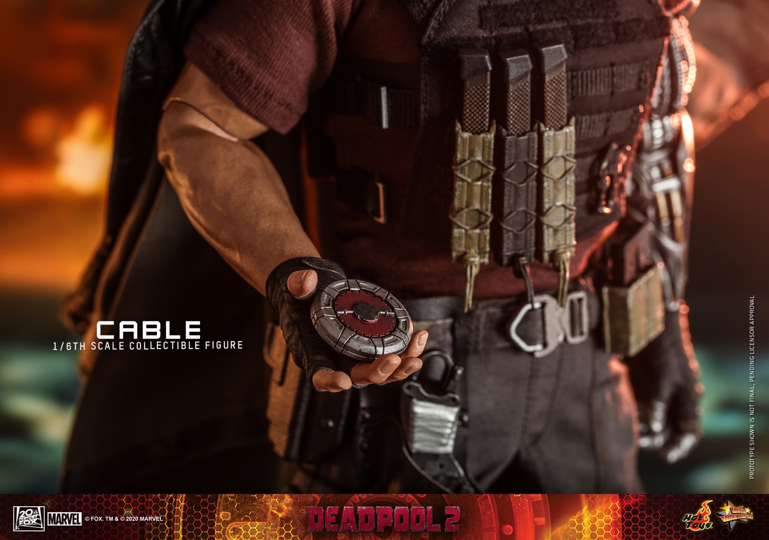 Hot Toys - Deadpool 2 - Cable collectible figure_PR21.jpg