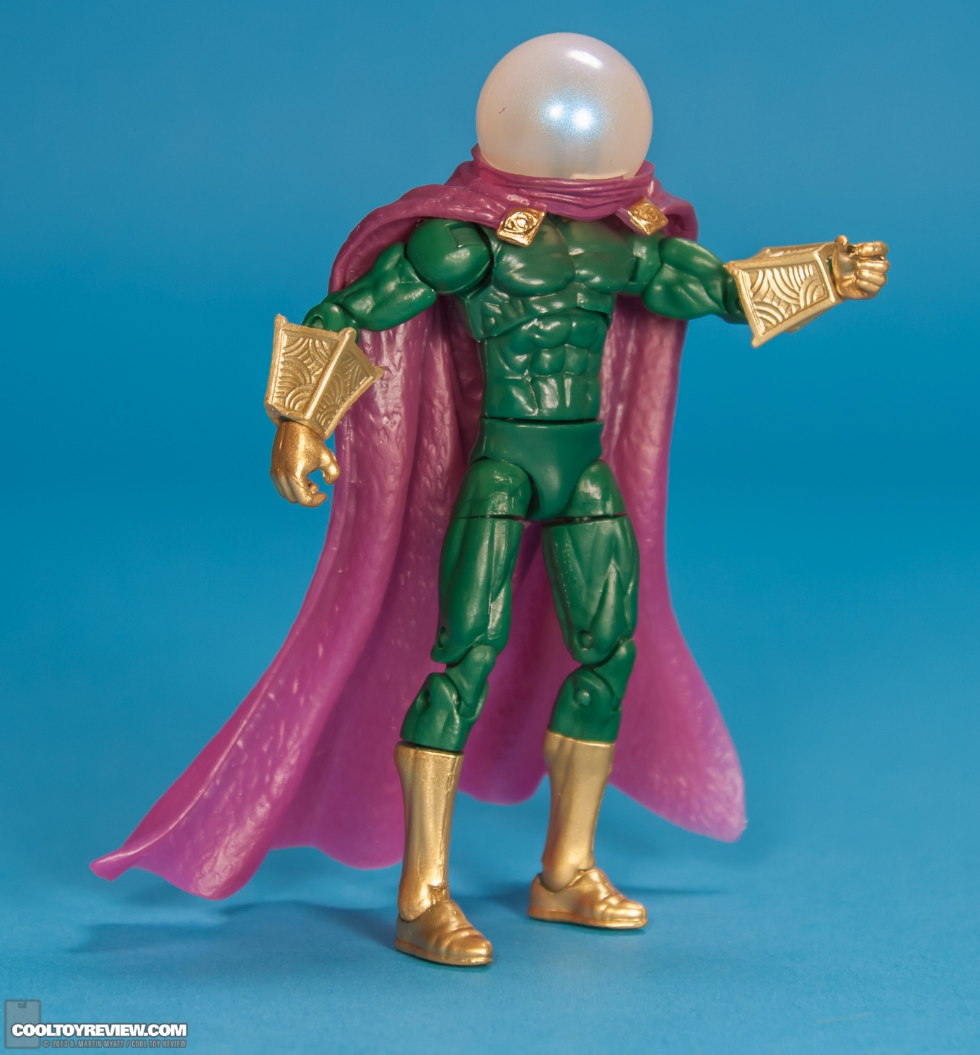 Series-5-05-Mysterio-Marvel-Universe-Hasbro-2013-002.jpg