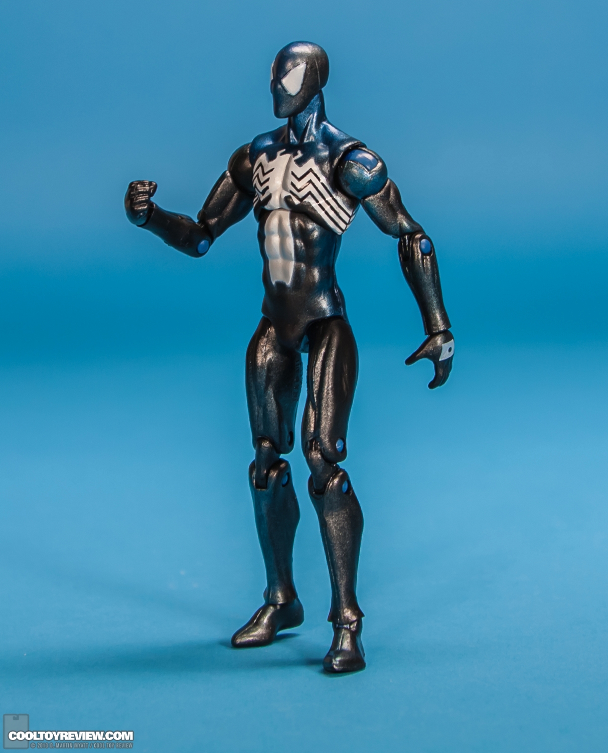 Series-5-07-Black-Costume-Spider-Man-Marvel-Universe-Hasbro-2013-003.jpg