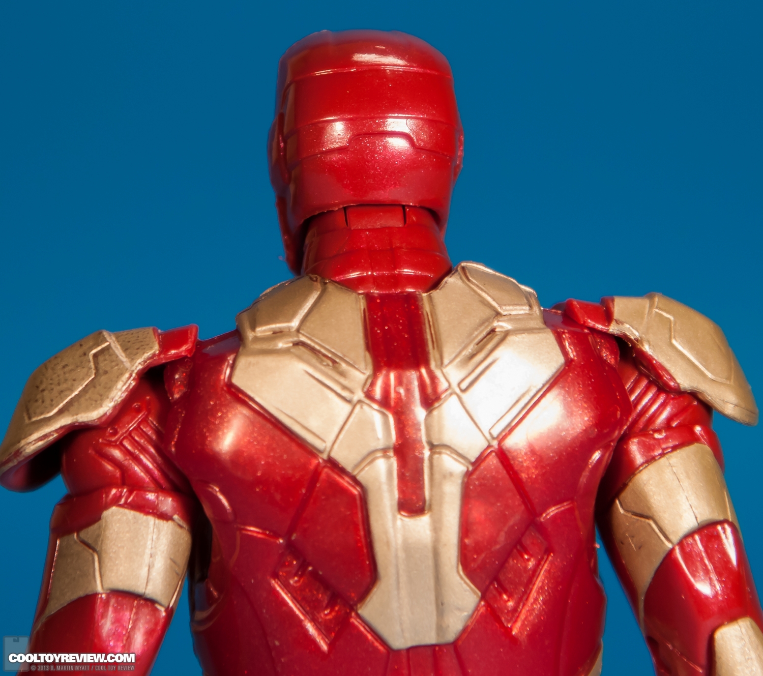 Iron-Man-Mark-42-Marvel-Legends-Iron-Monger-Series-008.jpg