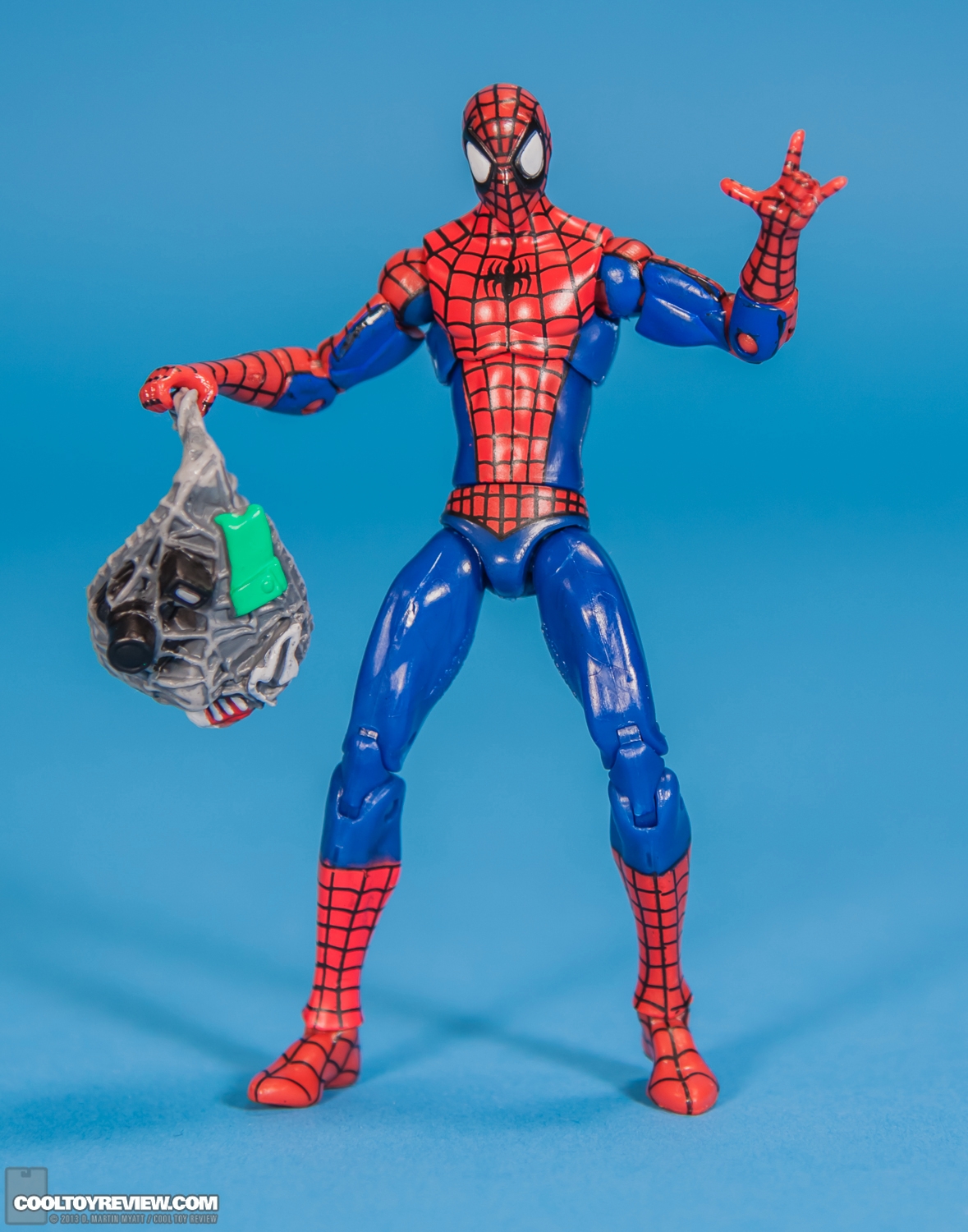Marvel_Universe_Ultimate_Spider-Man_Peter_Parker_Hasbro-011.jpg