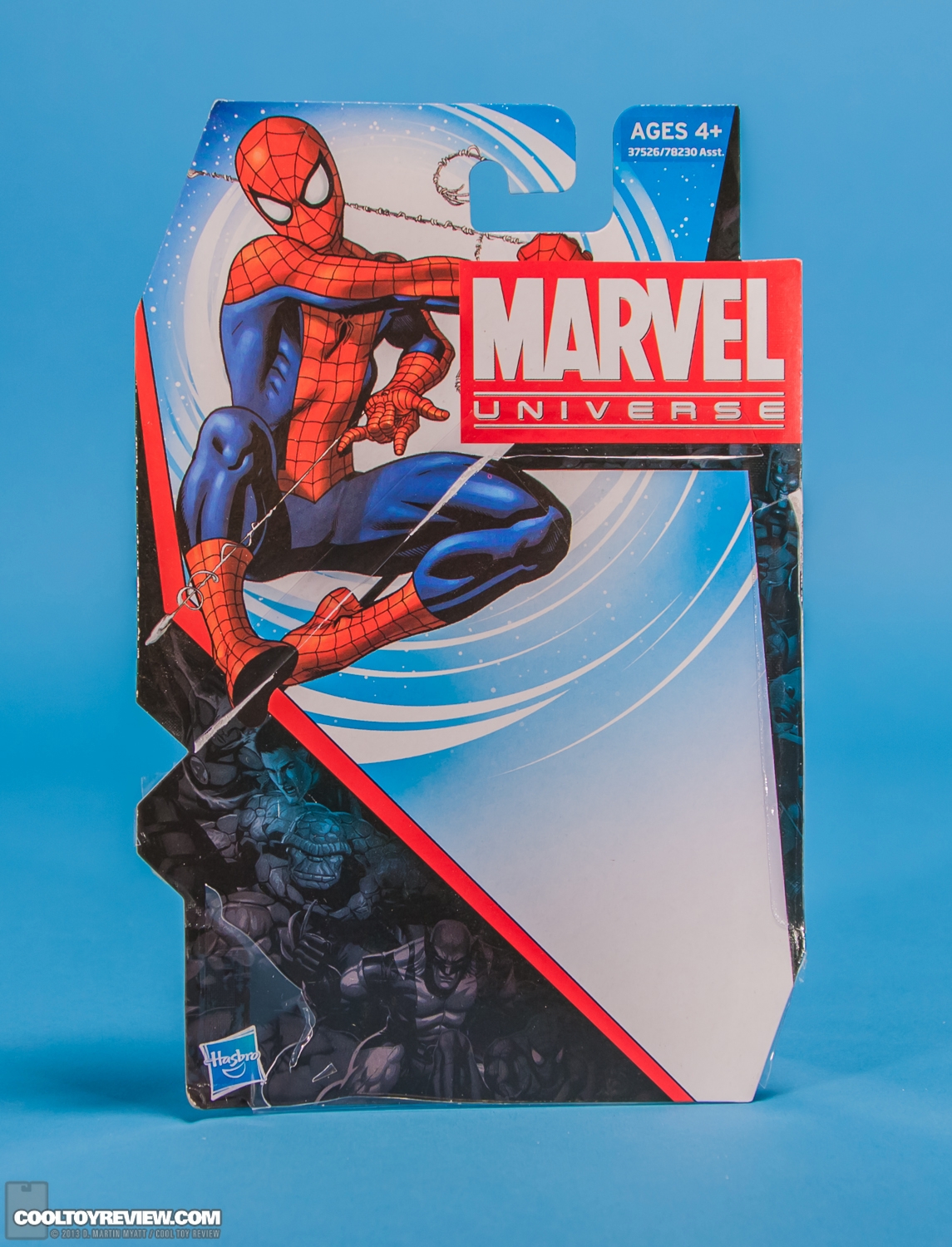 Marvel_Universe_Ultimate_Spider-Man_Peter_Parker_Hasbro-015.jpg
