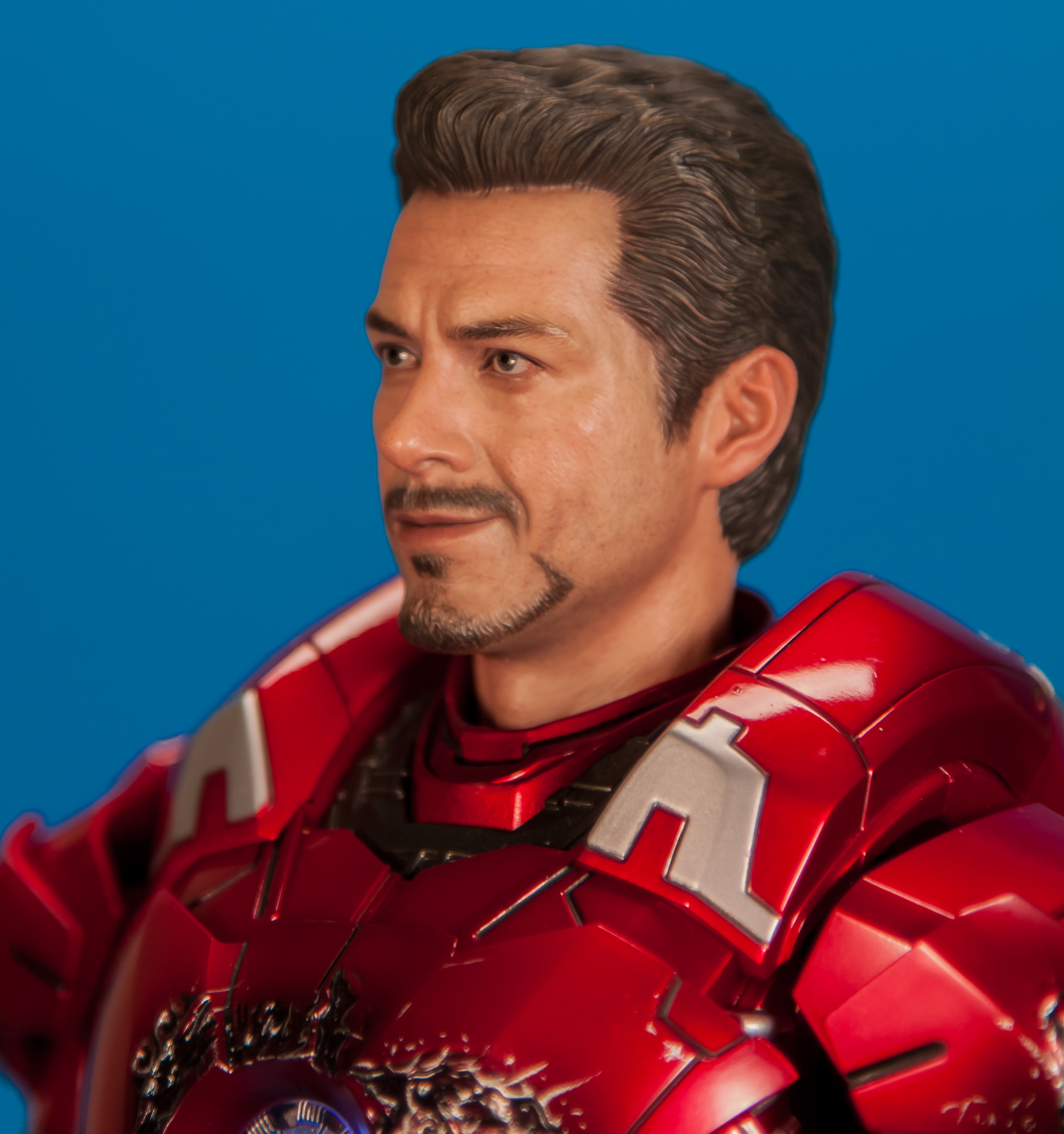 Avengers-Iron-Man-Mark-VII-MMS-185-Hot-Toys-023.jpg