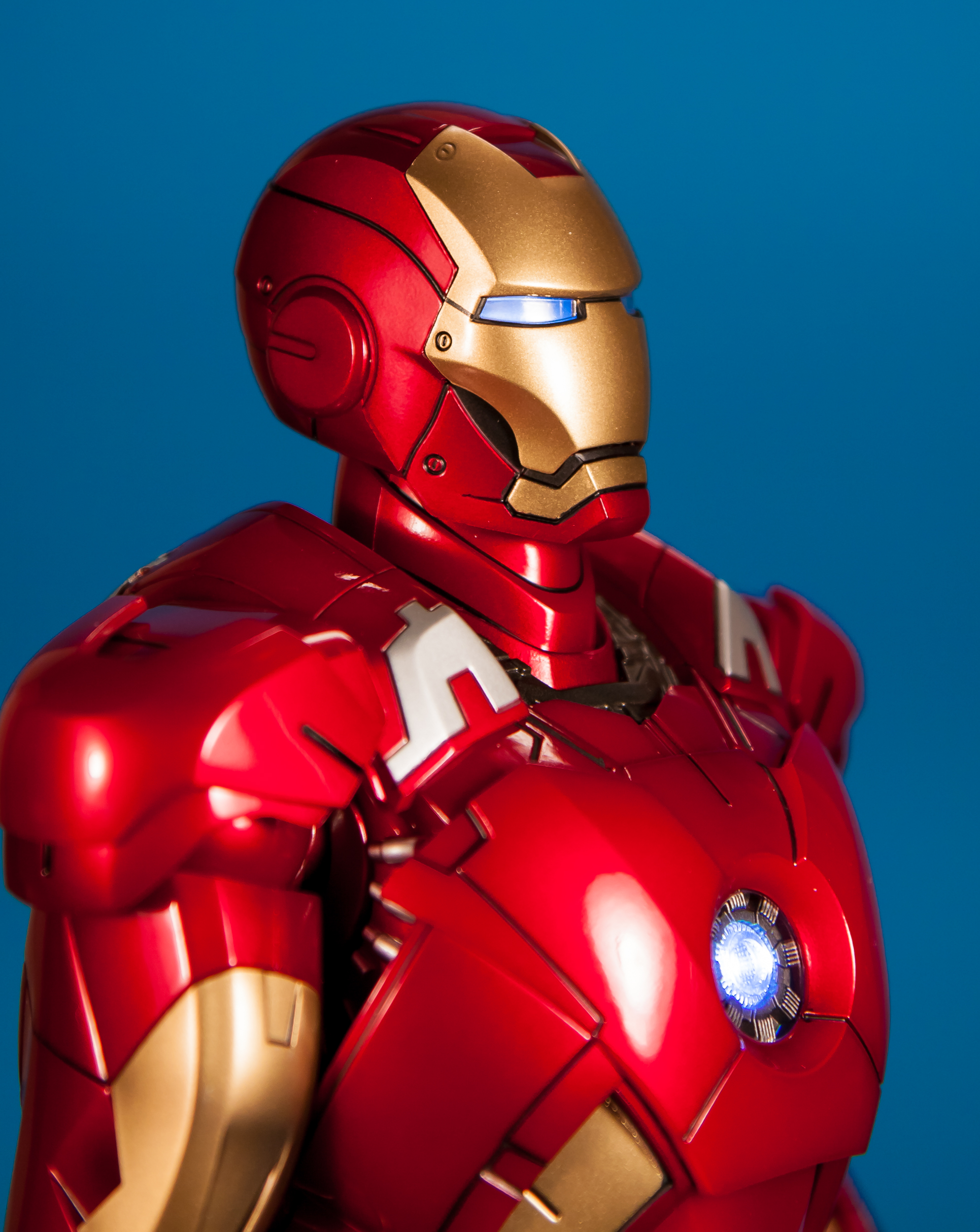 Avengers-Iron-Man-Mark-VII-MMS-185-Hot-Toys-030.jpg