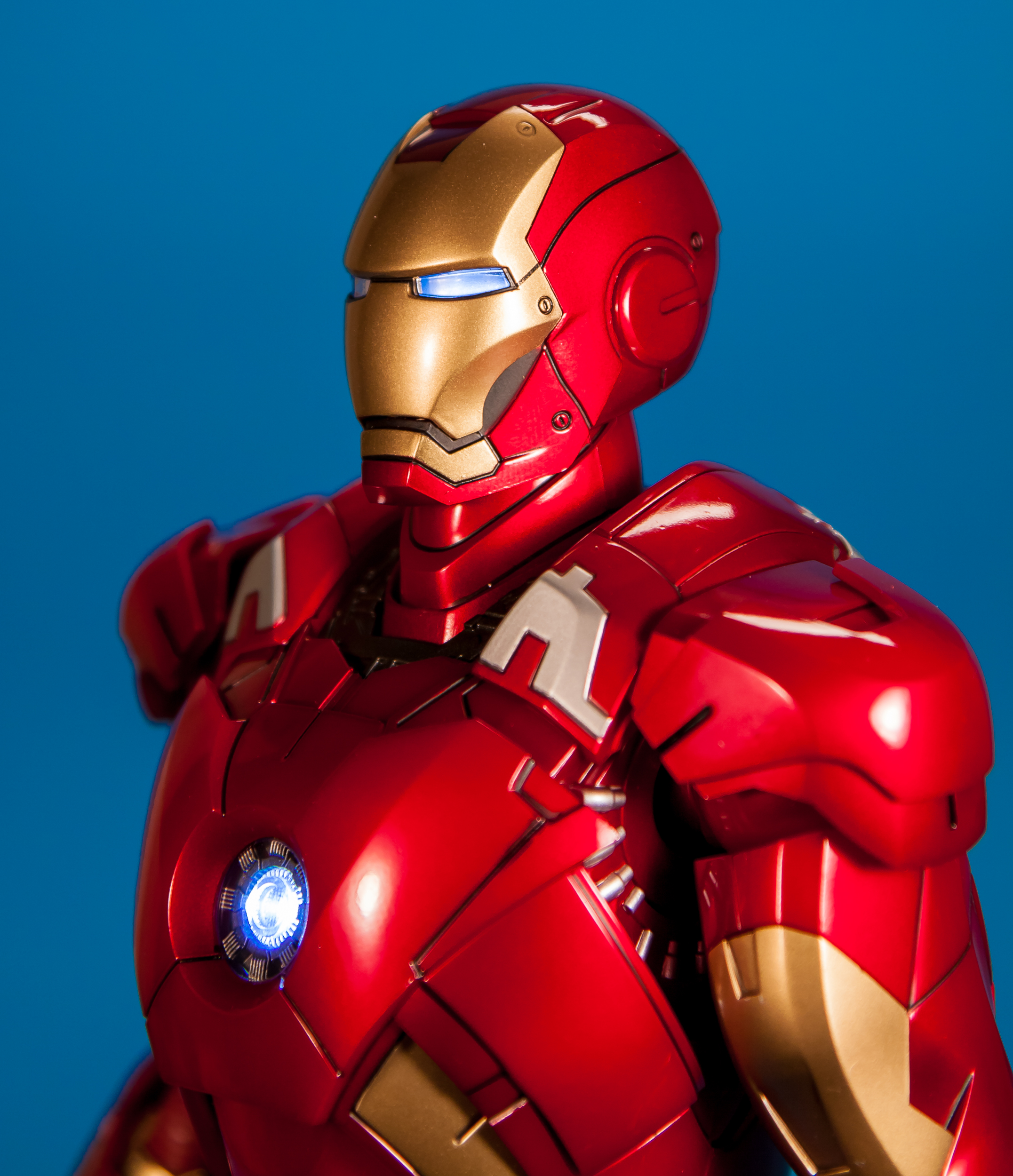 Avengers-Iron-Man-Mark-VII-MMS-185-Hot-Toys-031.jpg