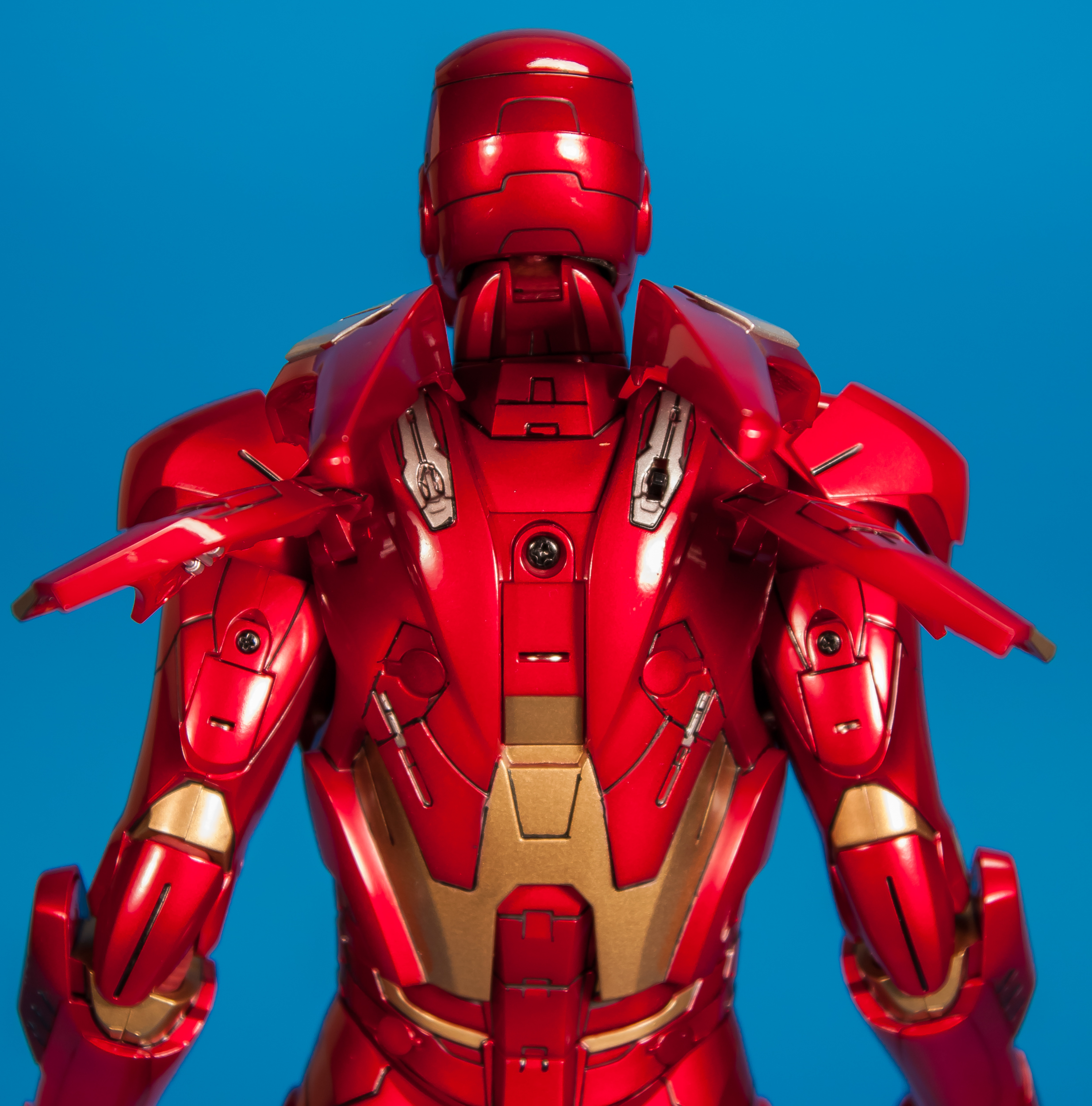 Avengers-Iron-Man-Mark-VII-MMS-185-Hot-Toys-035.jpg