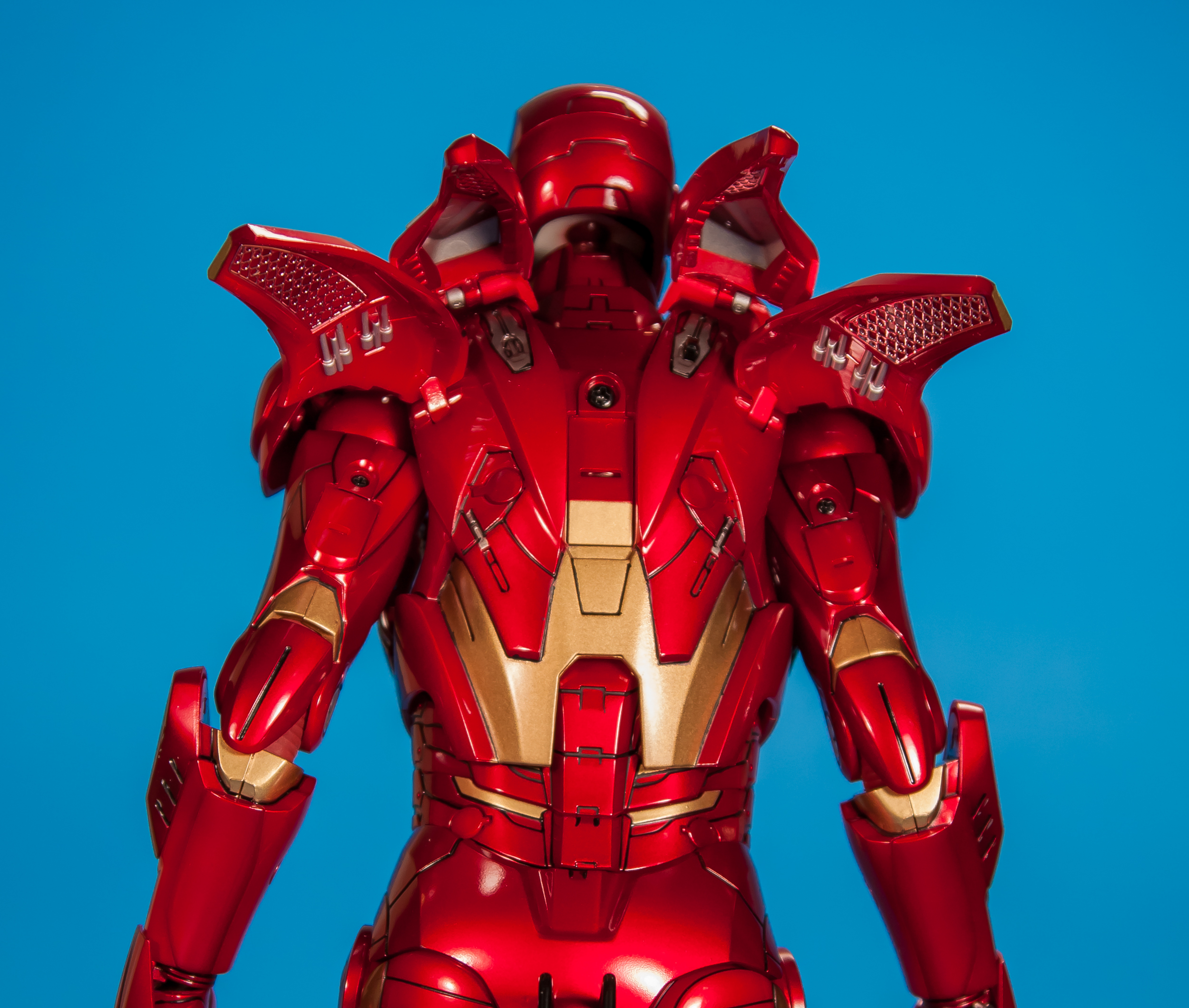Avengers-Iron-Man-Mark-VII-MMS-185-Hot-Toys-036.jpg