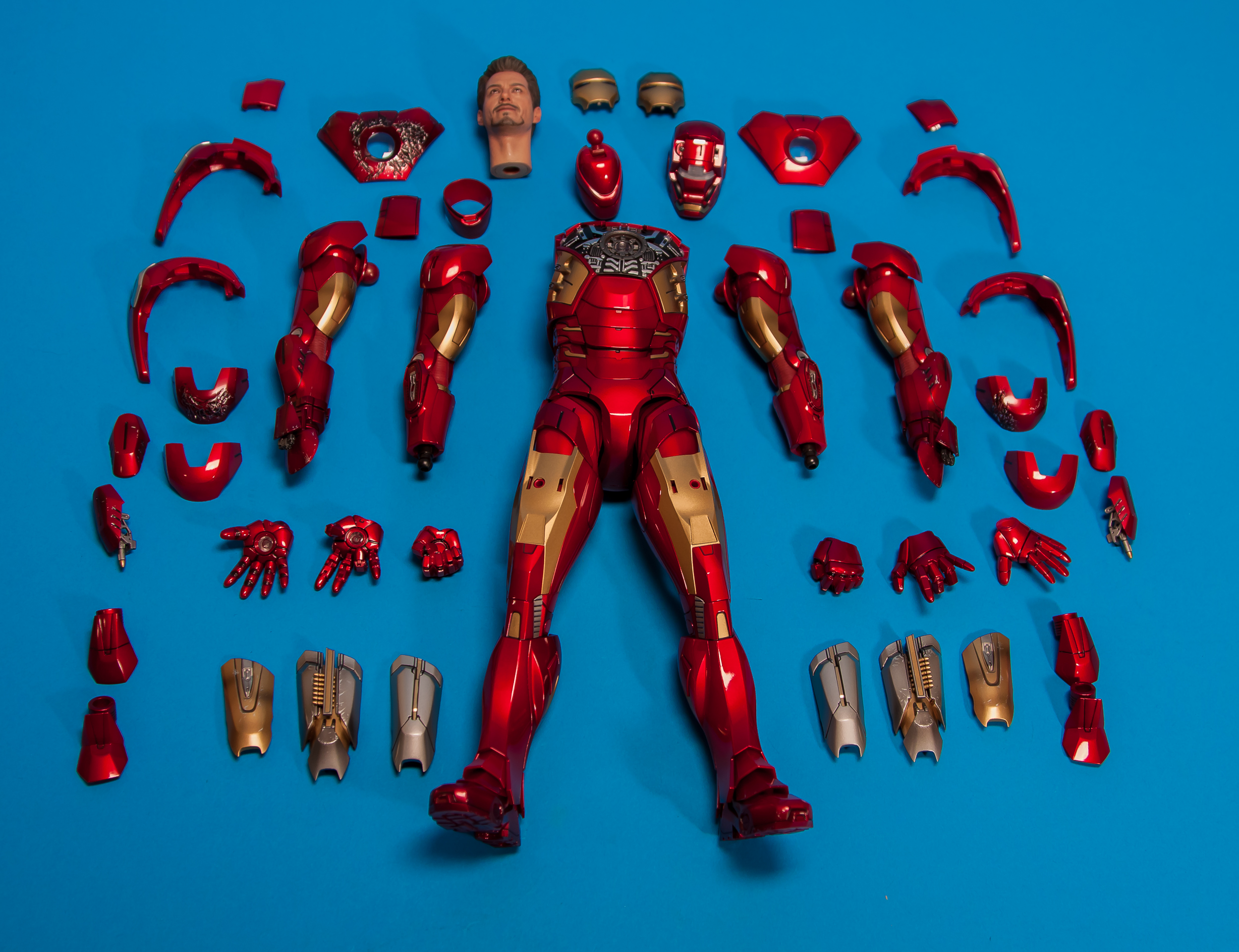 Avengers-Iron-Man-Mark-VII-MMS-185-Hot-Toys-037.jpg