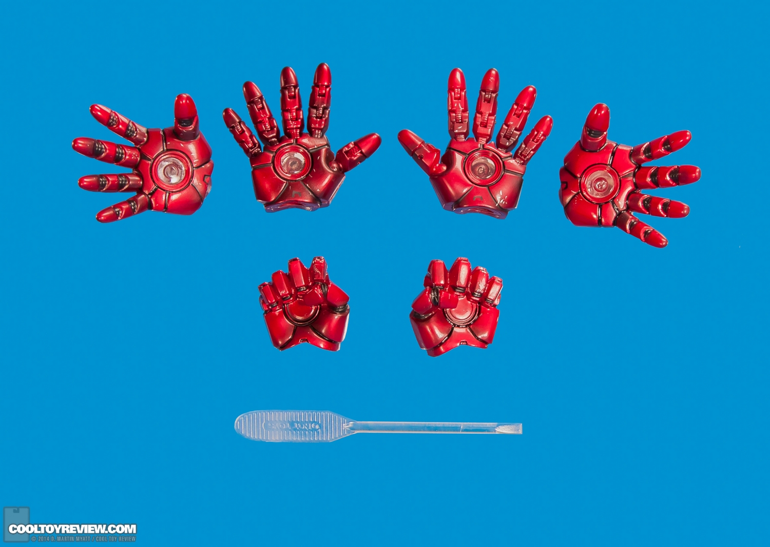 Iron-Man-Mark-VII-Battle-Damaged-Avengers-Hot-Toys-016.jpg