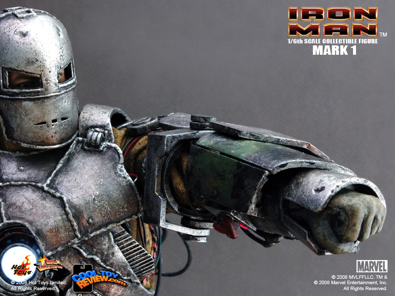 HOT TOYS  Iron Man Mark I 1/6 scale collectible figure