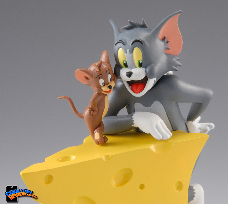 Tom and Jerry Vignette Collection Figures. Distributed in North America by Organic Hobby, Inc.