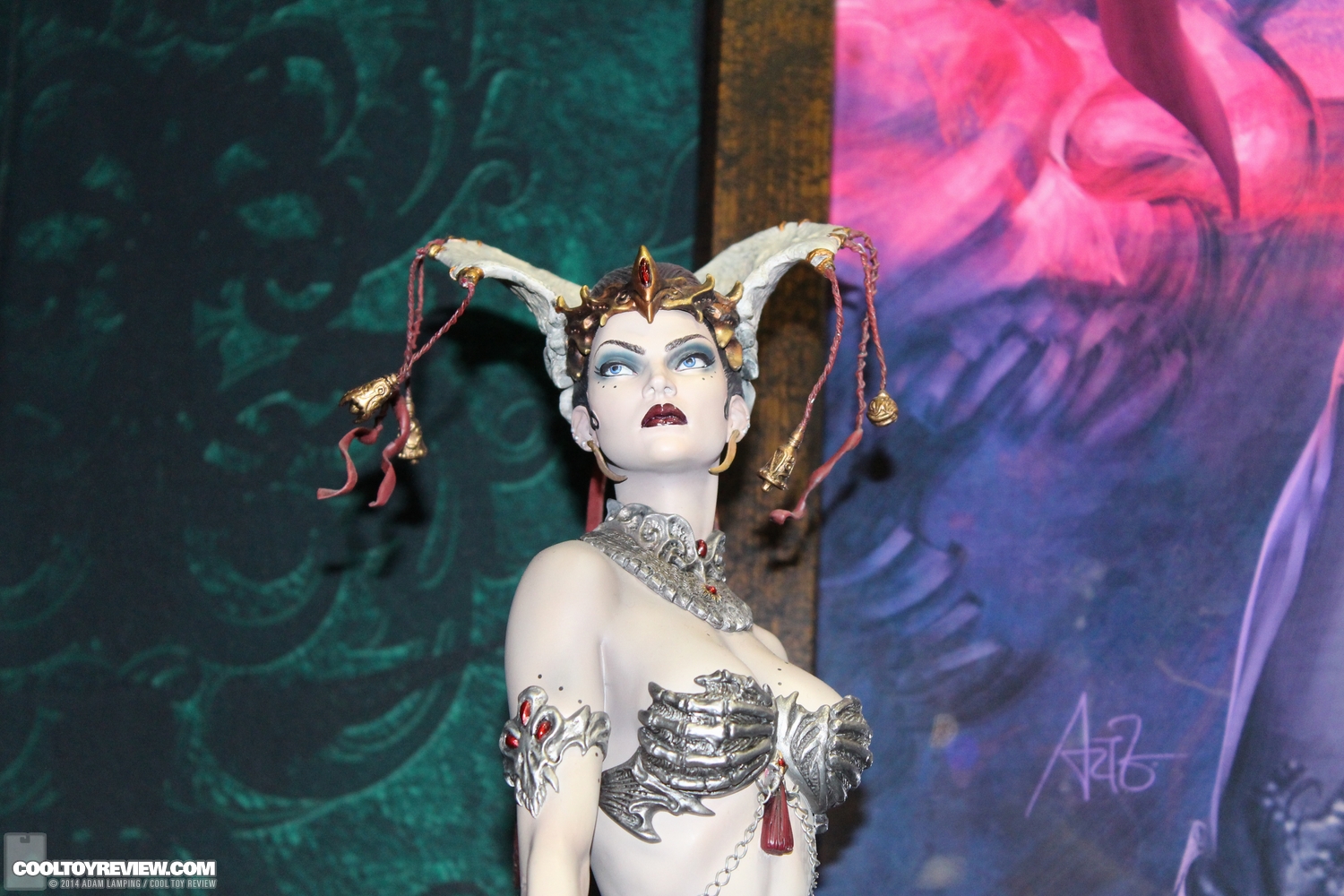 san-diego-comic-con-2014-sideshow-collectibles-court-of-the-dead-023.JPG