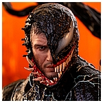 venom-let-there-by-carnage-sixth-scale-figure_marvel_gallery_61a515ee7ed5c.jpg