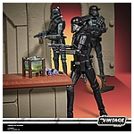 STAR WARS THE VINTAGE COLLECTION 3.75-INCH NEVARRO CANTINA Playset _oop 17.jpg