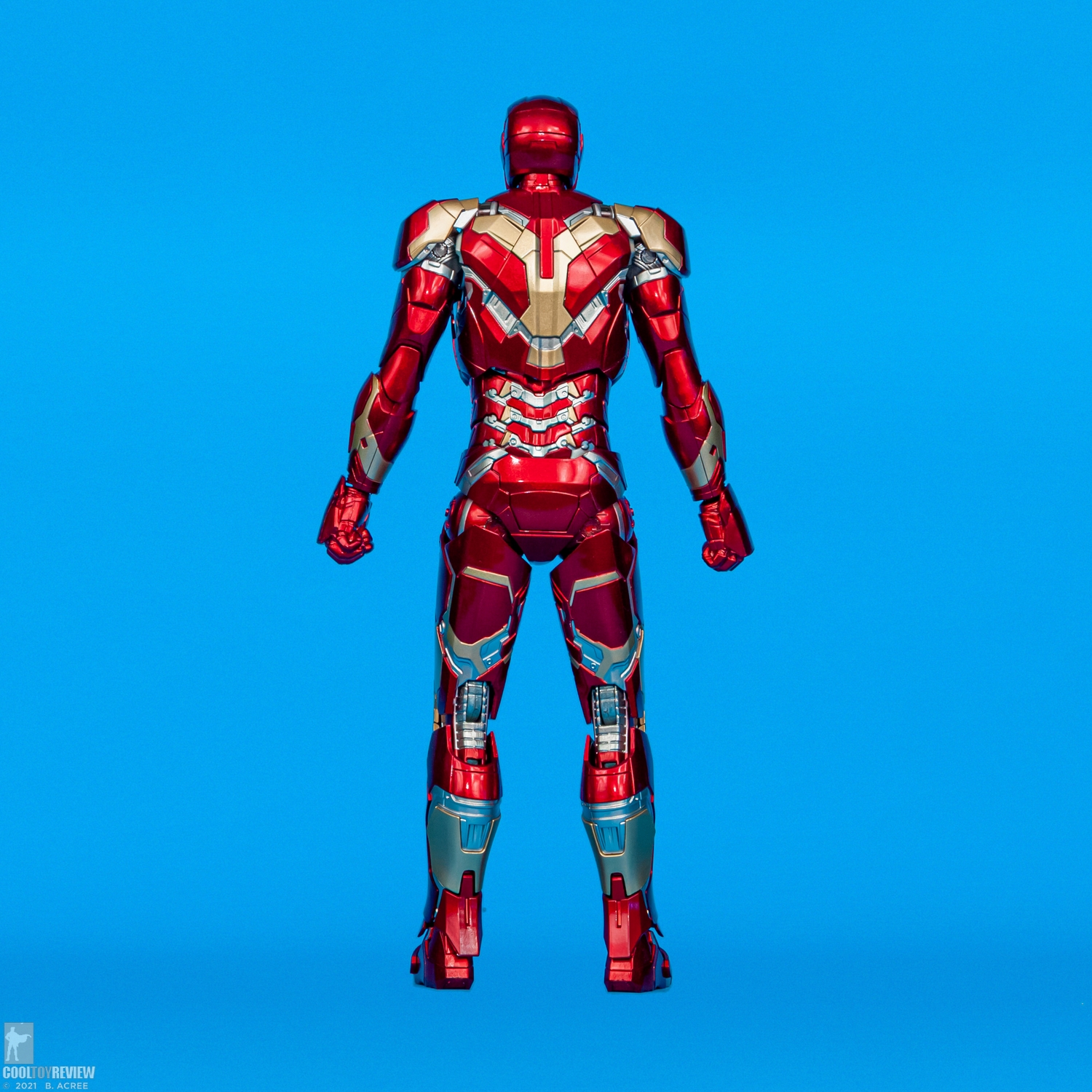 threezero-Iron-Man-007.jpg