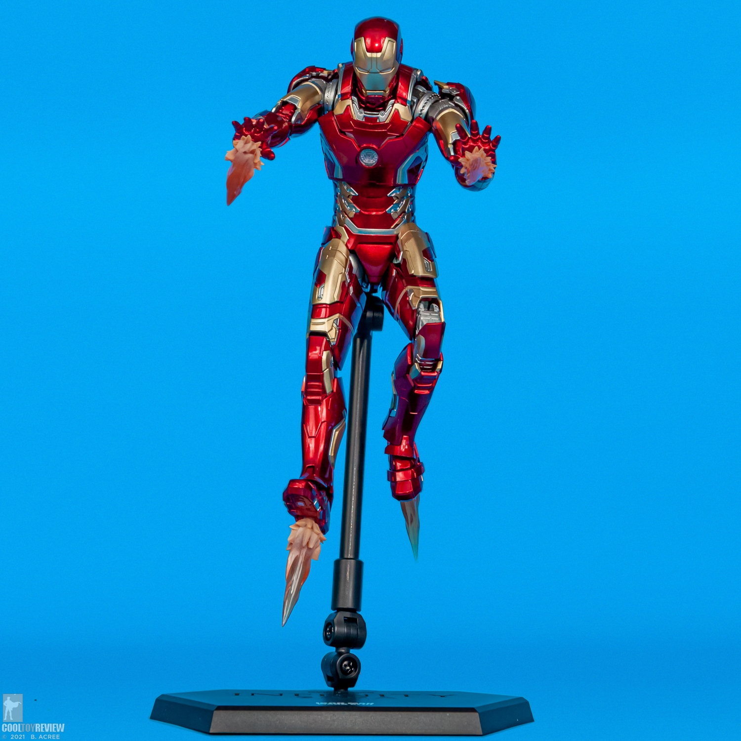 threezero-Iron-Man-015.jpg