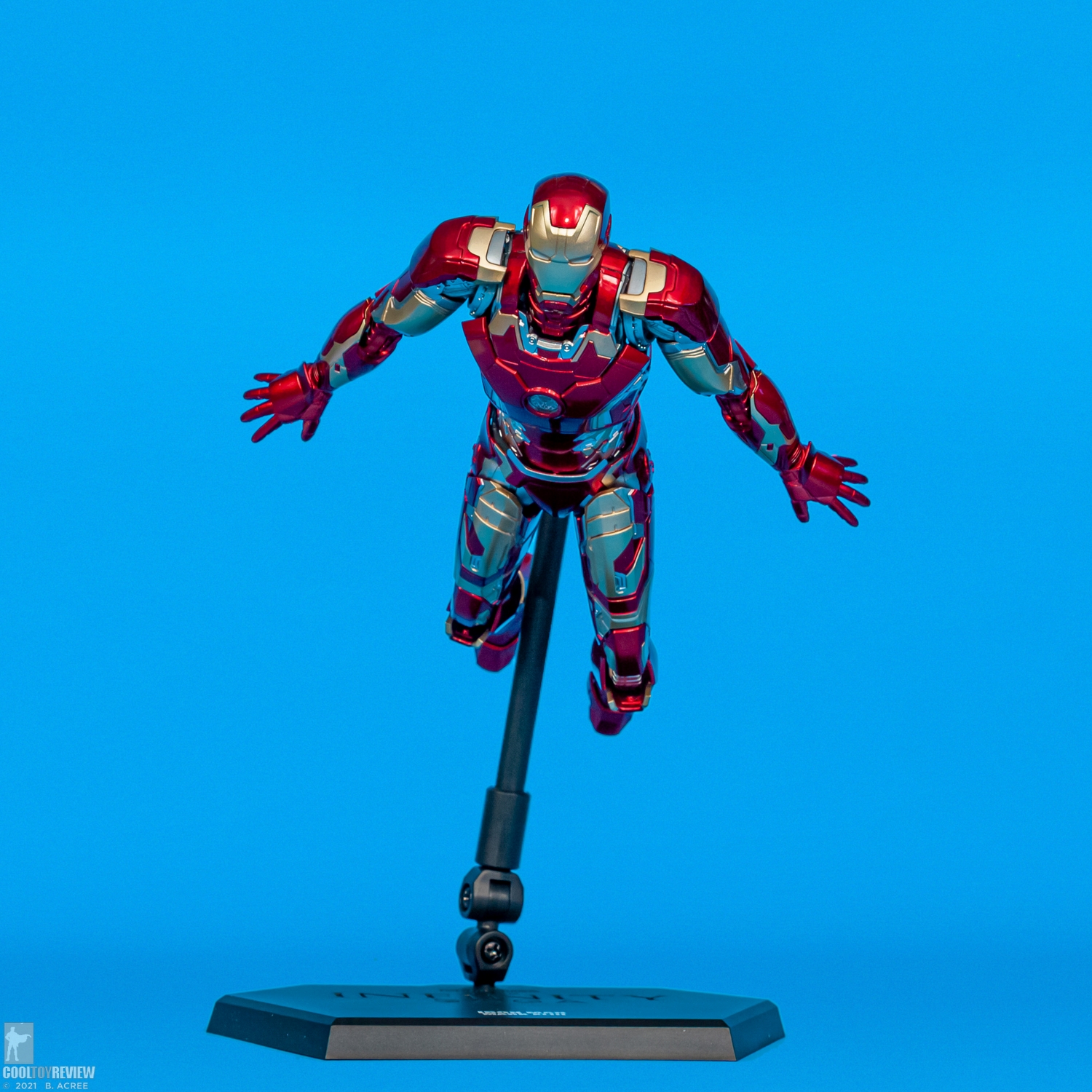 threezero-Iron-Man-016.jpg