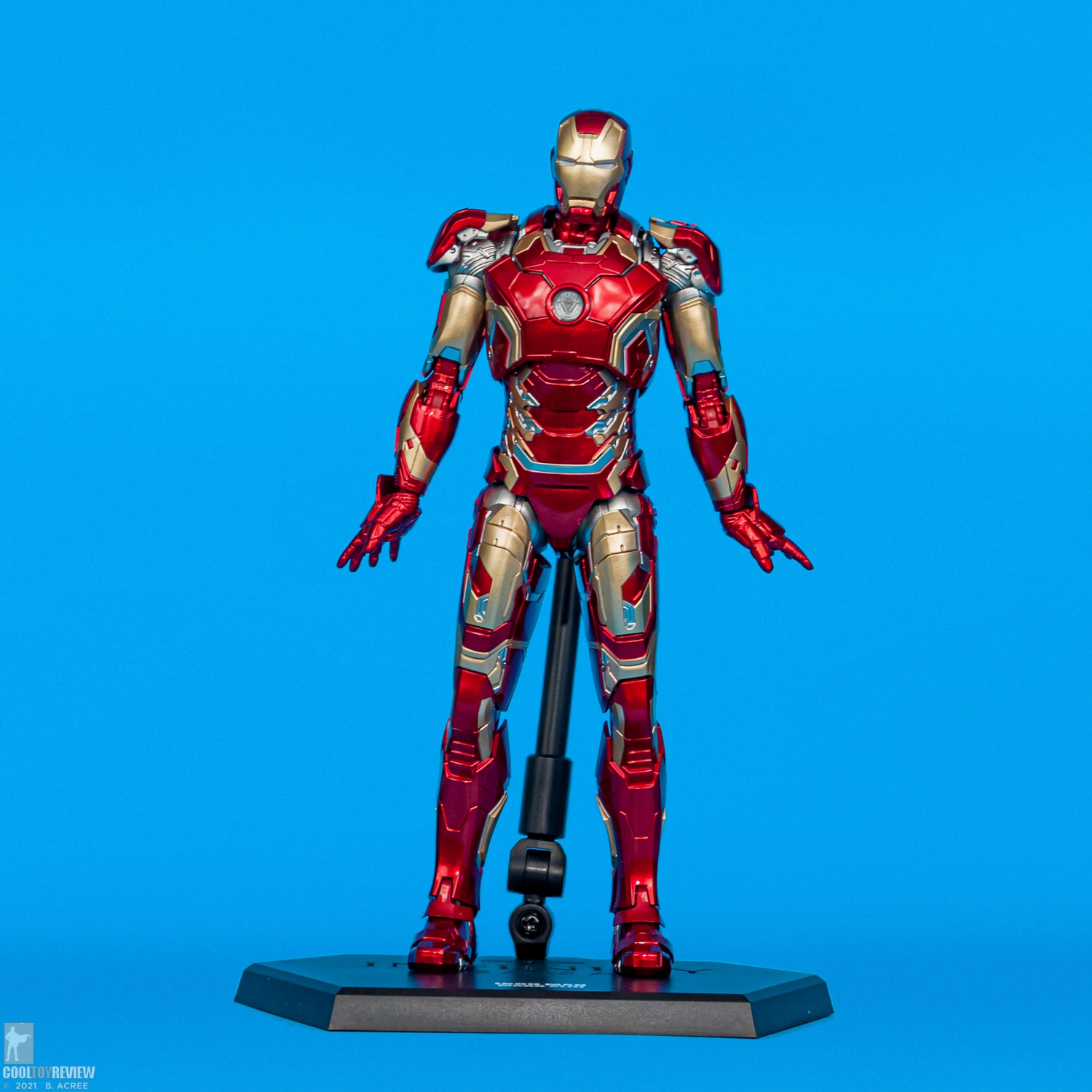 threezero-Iron-Man-017.jpg