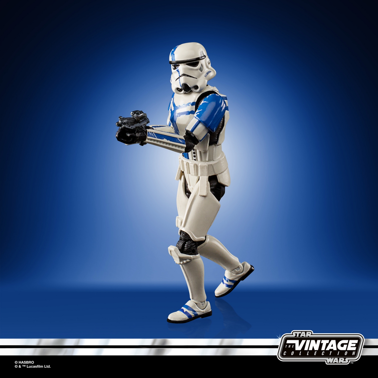 STAR WARS THE VINTAGE COLLECTION 3.75-INCH GAMING GREATS STORMTROOPER COMMANDER FIGURE - 4.jpg