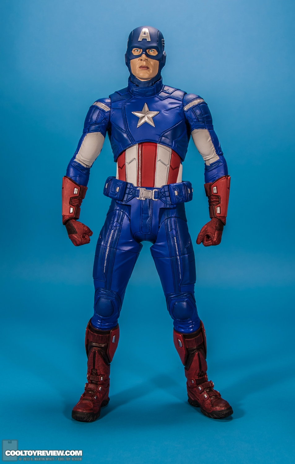 Captain_America_Avengers_NECA-001.jpg