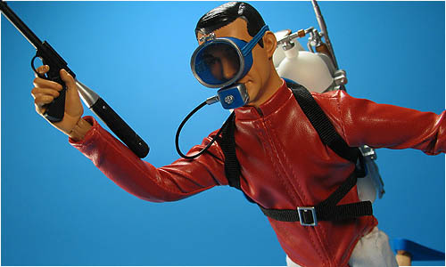 COOL TOY REVIEW: 007 James Bond Thunderball 1/6 scale figure